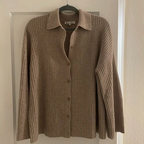 REFORMATION Fantino Cardigan in Oatmeal - Picture 2 of 4